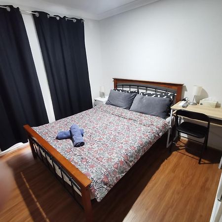 Apartamento Shared House With Other Guests Near Shopping Center And Theme Parks Gold Coast Exterior foto