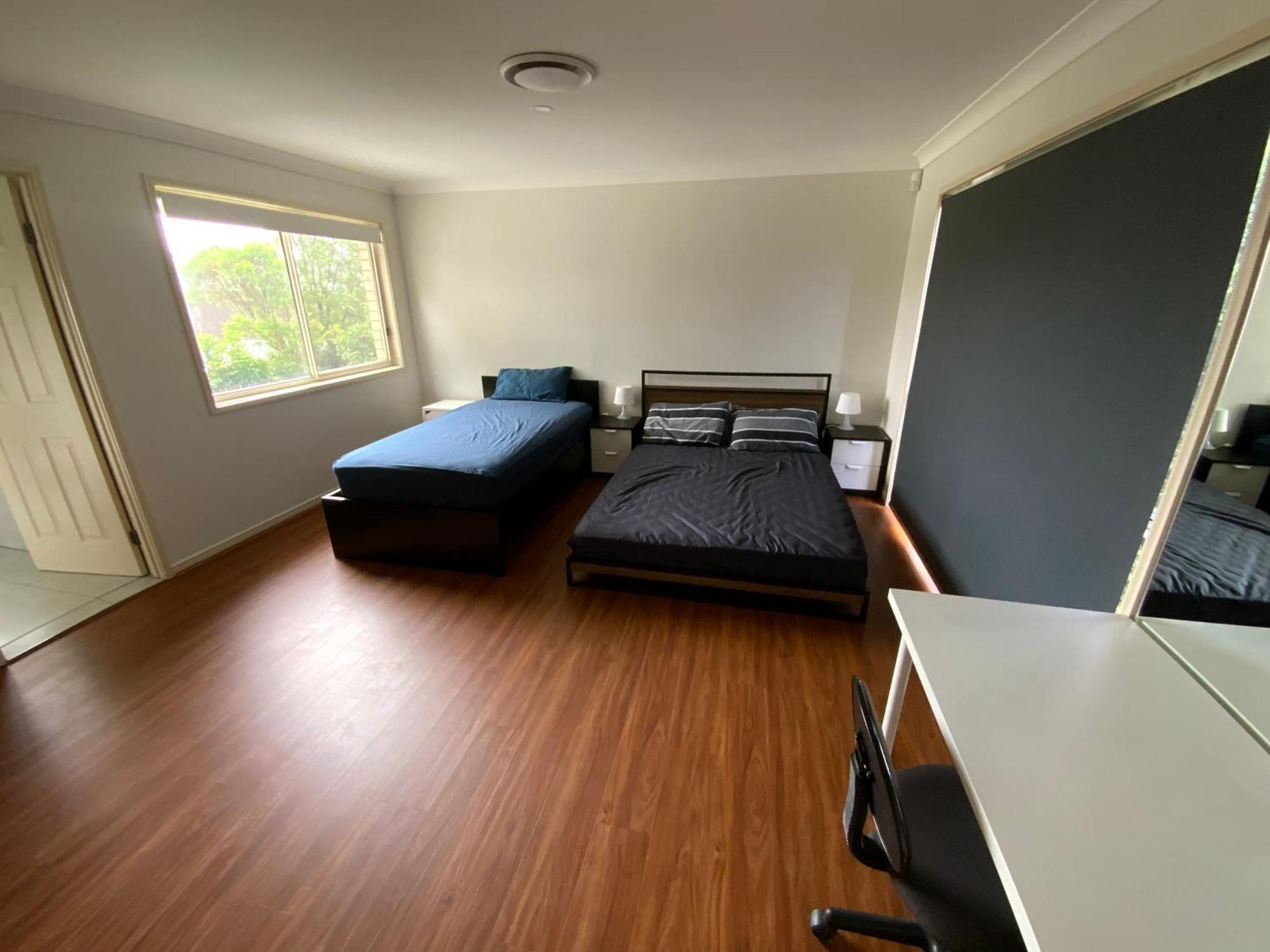 Apartamento Shared House With Other Guests Near Shopping Center And Theme Parks Gold Coast Habitación foto