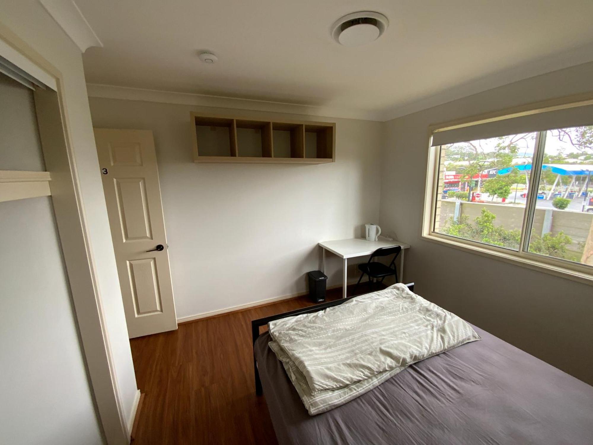 Apartamento Shared House With Other Guests Near Shopping Center And Theme Parks Gold Coast Habitación foto